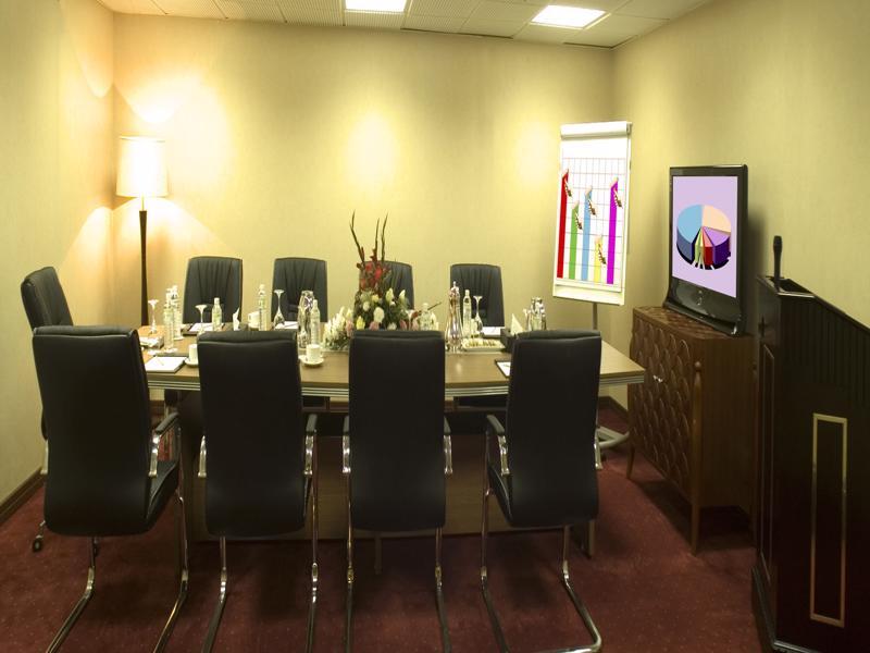 Shaza Regency Plaza Al Madinah Hotel Medina Luaran gambar A meeting room