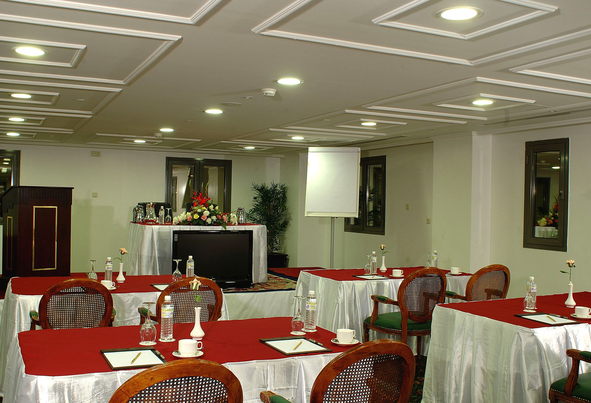 Shaza Regency Plaza Al Madinah Hotel Medina Luaran gambar Meeting room
